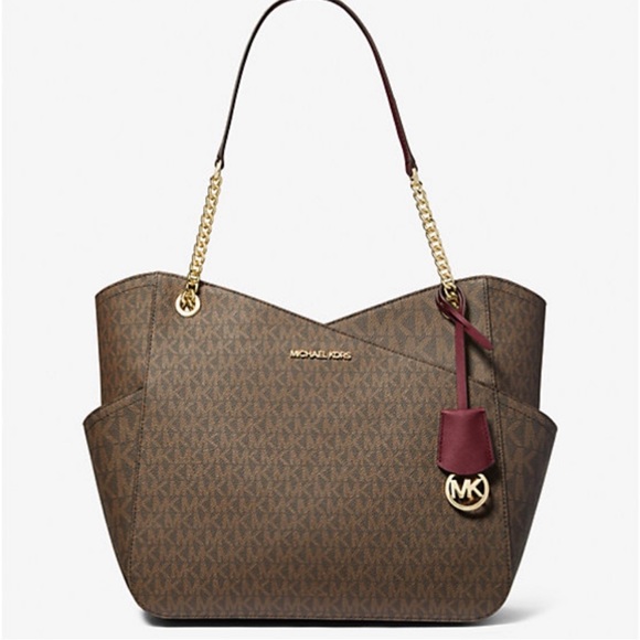 MICHAEL KORS
Jet Set Large Logo Shoulder Bag - Picture 13 of 15